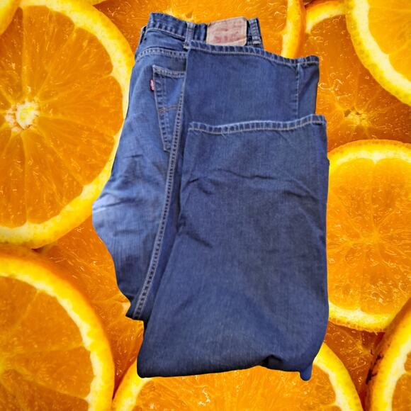 Levi's Relaxed Straight 559 Slightly Distressed Jeans Size 40x30 - Picture 1 of 7